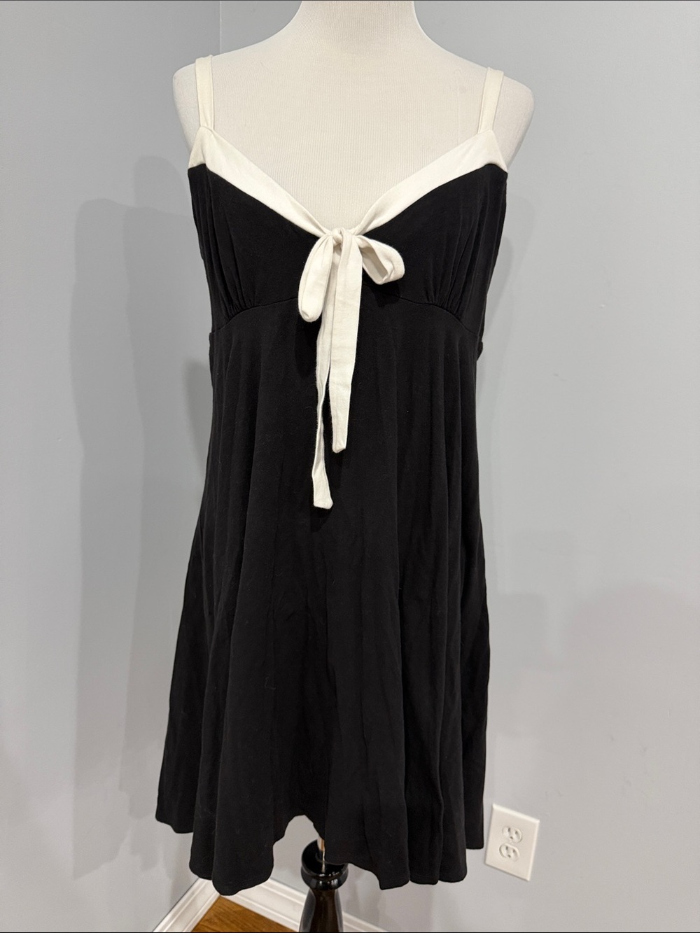 Moda International Black and White Tie-Front Sleeveless Dress